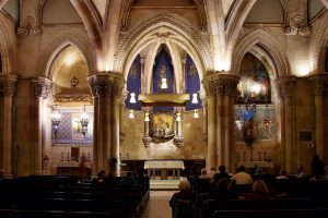 Restauran las capillas de la cripta de la Sagrada Familia